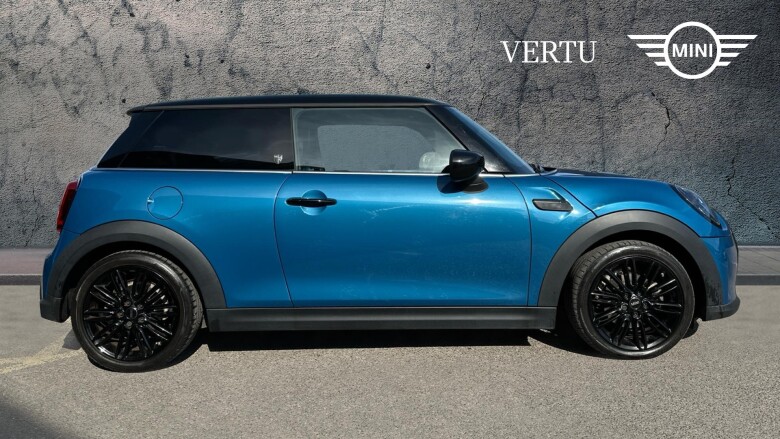 MINI Hatchback 1.5 Cooper Exclusive 3dr Auto Petrol Hatchback